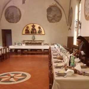 Giornata di pace in Badia a Torrechiara, con pranzo indiano nel Refettorio