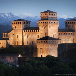 NOVITA' a Torrechiara - PIC NIC stellati sotto al Castello !